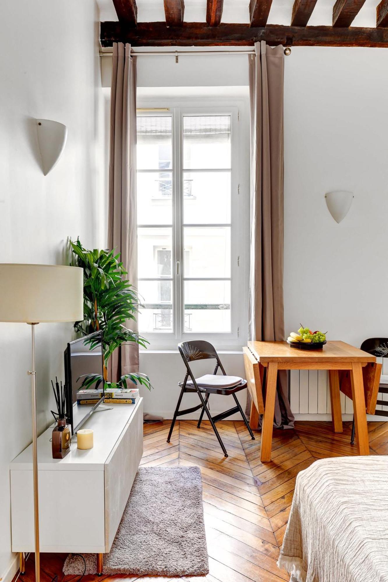 Charming 1br By Palais Royal & Louvre Apartment *